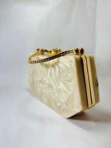 Pochette en résine artisanale, imperméable et écologique, ornée de perles, motif élégant, accessoires pour la fête des Mères - Style Confort - Product Image 5