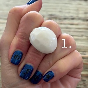 Ensemble de bagues en résine colorées en forme de cœur, bijoux audacieux et volumineux pour filles et femmes, accessoire de mode amusant, résistant à l'eau, pour un usage quotidien - Product Image 5