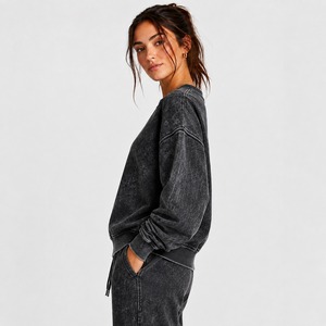 Sweat-shirt en molleton personnalisé pour femme, délavé à l'acide, avec logo sur le devant, écologique, de haute qualité, pour un usage décontracté - Product Image 3