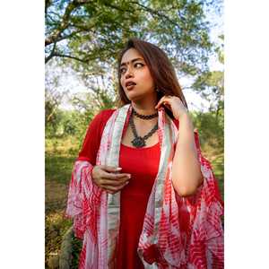 Ensemble de costume tie-dye en coton et mousseline de soie rouge pour femme - Taille XS - Product Image 2