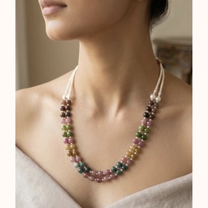 Conjunto de Collar de Dos Hileras de Perlas de Agua Dulce y Jade Natural, Hecho a Mano, con Pendientes Colgantes - Product Image 3