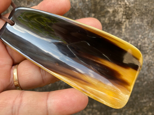 Cuchara de Zapatos Moderna Hecha a Mano, Ecológica y Natural, de Cuerno de Búfalo Grabado Personalizado, con Mango Corto, Regalo para Hombres y Mujeres - Product Image 3