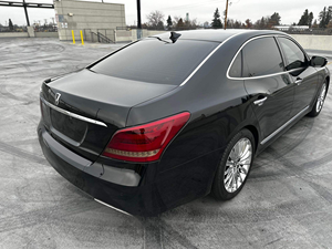 Hyundai Equus Ultimate 2016 Usado en Buen Estado, ~35,600 Millas, Motor V8 de 429 hp, Equipamiento de Alta Gama, Propiedad de Arizona - Product Image 3