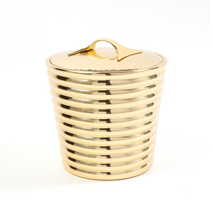 Seau à glace cylindrique côtelé doré en métal, conteneur décoratif pour bar, idéal pour les fêtes, mariages, événements et la décoration de bar à domicile - Product Image 3