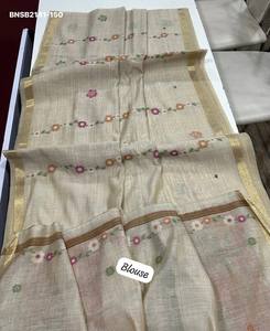 Hermoso Saree de Algodón Muga Suave con Tejido de Rayas Florales y Pallu Floral de Resham Colorido con Borlas - Proveedor Indio - Product Image 4