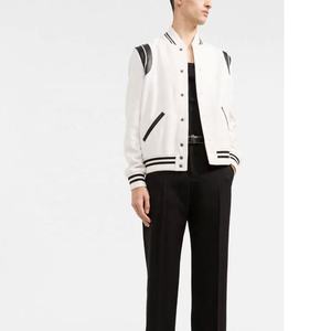 แจ็คเก็ตหนังวาร์ซิตี้ทรงเข้ารูปคุณภาพสูงสำหรับผู้ชาย ปี 2025 ผลิตตามสั่ง ระบายอากาศได้ดี ผ้าขนสัตว์สำหรับฤดูหนาว สินค้ามาใหม่ ขายส่ง - Product Image 2