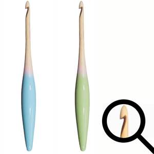 Herramientas de tejer ergonómicas con gancho de ganchillo de madera de diseño personalizado de su marca en diversos colores para la tendencia de costura - Product Image 3