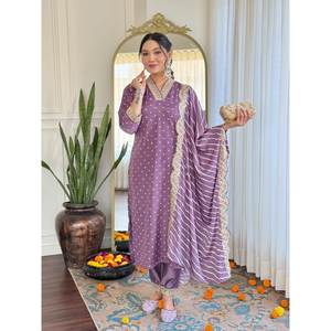 Ensemble de fête élégant pour femmes de taille XL-Beau haut bas et Dupatta pour les occasions spéciales - Product Image 4