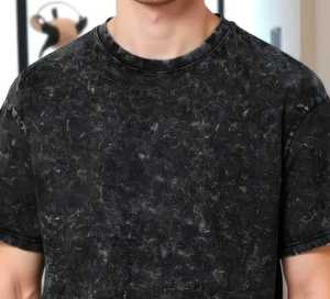 T-shirt décontracté pour homme en polyester/coton tricoté à manches courtes, col rond, noir délavé, style streetwear - Product Image 1