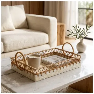 Plateau de service de luxe en nacre avec bord et poignées en rotin tressé, plateau rectangulaire décoratif de style côtier pour servir des boissons - Product Image 4