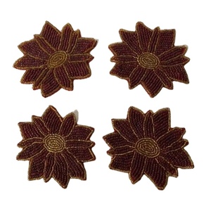 แผ่นรองแก้วปักลูกปัดแบบสั่งทำพิเศษสำหรับของขวัญ แผ่นรองแก้วเม็ดลูกปัดสวยงามสำหรับบ้านและร้านกาแฟ พร้อมดีไซน์ตามสั่ง - Product Image 1