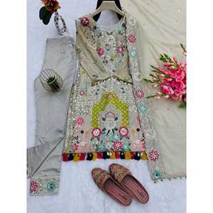 Ensemble haut et bas de vêtements de fête pour femmes de créateur avec Dupatta élégant et élégant - Product Image 1