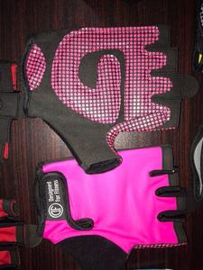Gants de sport personnalisés à demi-doigts pour femmes et filles, antidérapants avec grip en silicone, rembourrés, pour fitness, musculation, cyclisme et entraînement - Product Image 5