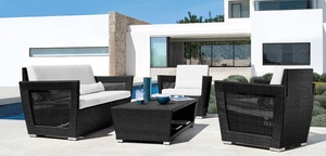 Ensemble de canapés en rotin d'extérieur avec coussins blancs, mobilier de jardin contemporain, sièges de patio en osier PE imperméable - Product Image 1