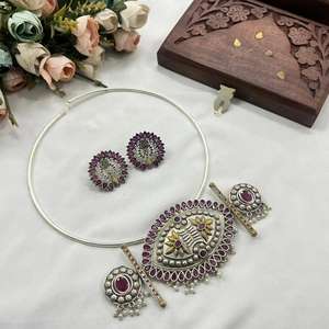 Ensemble de colliers de bijoux fins en pierre Pota plaquée 2 tons Ensembles de bijoux exquis pour femmes - Product Image 1