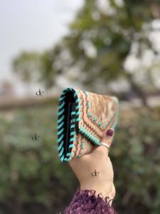 Nouveau Design pochette pour femmes usiné à la main sculpture portefeuille pochette Western élégant Turquoise couleur peau de vache fourrure portefeuille Multi utilisations - Product Image 2