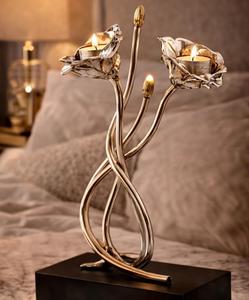 Metal Flower Candle Stand with Three <b>Tealight</b> Holders Heat Resistant Home Decoration - Product Image 3