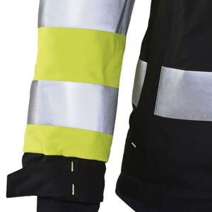 เสื้อแจ็คเก็ตนิรภัยสะท้อนแสงกันน้ำกันลมสำหรับงานอุตสาหกรรมและก่อสร้าง ผลิตจากโพลีเอสเตอร์คุณภาพสูง เหมาะสำหรับทุกเพศ - Product Image 5