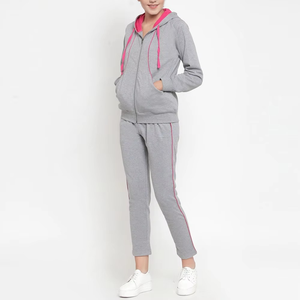 Ensemble de survêtement deux pièces pour femme, hiver, écologique, respirant, en polaire, avec sweat à capuche zippé et pantalon large - Product Image 1
