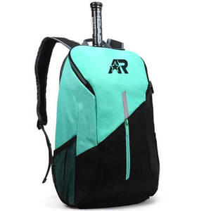 Mochila de pádel con diseño básico y aspecto limpio para viajes y uso deportivo. Mochila de pádel. - Product Image 1