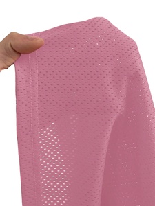 Camiseta Deportiva Casual de Manga Corta de Malla Rosa para Mujer, Estilo Fútbol Americano, con Logotipo Personalizado, Fabricación de Ropa de Marca Privada - Product Image 5