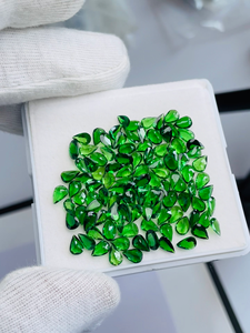 Tsavorita Natural Sin Calentar ni Tratar, Corte Pera, 40 CTS, Lote de Calidad AAA, Luminosidad, Alta Claridad, Color Verde Vibrante - Product Image 2