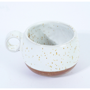 Taza de Terracota con Asa de Anillo Estilo Wabi-Sabi de 200 ml, Personalizada con Diseño Moteado, para Uso en Restaurantes, Hoteles y Cafeterías - Product Image 1