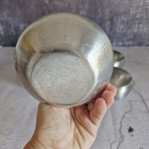 Bol en métal profond et durable pour mélanger et servir - Product Image 5