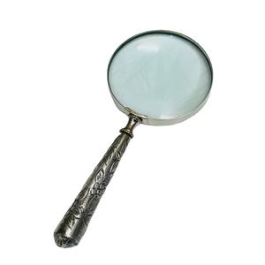Lupa de Mano de 4'' con Mango de Metal Grabado |   Lupa óptica de cristal vintage (no plegable) - Product Image 1