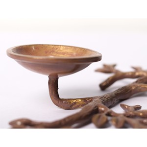 Bougeoirs et lanternes de branche d'arbre en laiton peints à la main de 10 pouces pour la décoration intérieure et les cadeaux fabriqués en Inde - Product Image 4