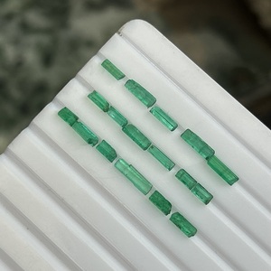 Esmeralda Panjshir de Afganistán, 2.06 Ct, 17 Piezas, Gema Natural Verde en Bruto para Tallar y Facetar Joyas - Product Image 2