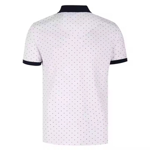 Chemise classique blanche à manches courtes pour homme avec col et poignets contrastants bleu marine, 100% jersey de coton - Product Image 5