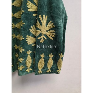 <b>Velvet</b> Mandarin Collar <b>Blazer</b> Full Sleeve Floral Embroidered Geometric Pattern Autumn Women's Coat Green Gold Design - Product Image 4