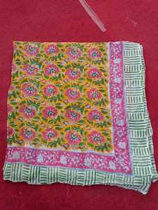 ผ้าพันคอผ้าฝ้ายสีชมพูอ่อนสำหรับผู้หญิง พิมพ์ลายดอกไม้ด้วยมือ ผ้าคลุมไหล่สำหรับฤดูร้อน ผ้าพันคอฮิญาบ ผ้าพันคอแบบผูก - Product Image 3