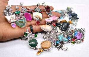 Collares con Colgante de Piedras Preciosas Naturales Vintage, Dijes de Cruz Cristiana Chapados en Plata sobre Latón, Joyería Artesanal de Moda para Mujer, para Fiestas - Product Image 3