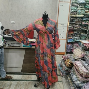 Vestido Maxi de Crepé con Estampado Floral Bohemio Vintage para Mujer, Cuello en V, Manga Campana, Cintura Imperio, Largo con Volantes, Casual de Verano - Product Image 2