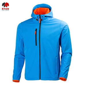 Chaqueta Softshell de Primera Calidad Ryan Pro Gear para Hombre, Impermeable, Resistente al Viento, Tejido de Punto Ecológico, Cuello con Capucha - Product Image 4