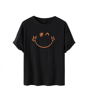 T-shirt noir surdimensionné avec imprimé graphique Smiley Face orange, streetwear décontracté, col rond en coton, manches courtes, haut d'été unisexe - Product Image 1