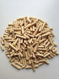 Granulés de bois de pin à faibles émissions pour la combustion de biomasse à grande échelle, les lignes de séchage industrielles et le confort de chauffage résidentiel - Product Image 3