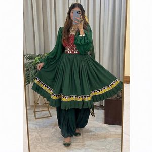 Novedades 2026: Elegante Salwar Kameez Afgano Kuchi con Apliques de Encaje y Volantes Bordados, Corte Entallado, Manga Larga para Mujer - Product Image 3
