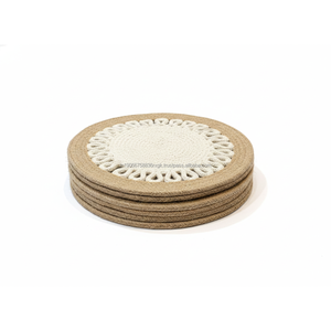 Set de table en jute artisanal indien 14 pouces, finition contemporaine, tissé à la main, antidérapant, pour table à manger, écologique, fabriqué en Inde, décoration - Product Image 3