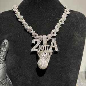 Pendentif de basket-ball personnalisé en moissanite, collier hip-hop en argent 925 plaqué rhodium pour hommes et femmes - Product Image 1