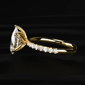 Anillo Solitario con Diamante Cultivado en Laboratorio, Diseño Floral con Engaste de Puntas, Certificado IGI, Oro, Plata, Oro Amarillo, Oro Blanco, Oro Rosa - Product Image 4