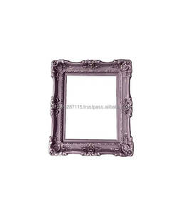 Cadre photo en bois de style vintage offrant une texture vieillie, attrayant pour les amateurs de design rétro et nostalgique pour la maison - Product Image 2