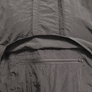 Veste matelassée imperméable à capuche noire pour homme, demi-zip, décontractée, hiver, coupe classique, couleur unie, extérieur en polyester - Product Image 3