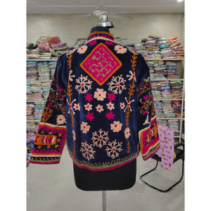 Chaqueta de terciopelo floral bordada a mano para mujer, cuello mandarín, manga tres cuartos, estilo étnico de otoño, regalo para ella - Product Image 6