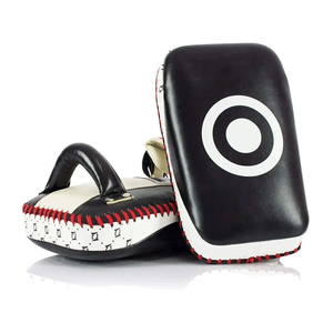 Vente en gros de pads de frappe professionnels légers et personnalisés pour l'entraînement aux arts martiaux, la boxe thaï et le kick-boxing - Product Image 6