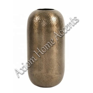 Jarrón de aluminio soplado a mano moderno y elegante de Axiom Home Accents, elegante esmalte transparente para uso doméstico y de oficina - Product Image 2