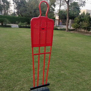 Mannequin d'entraînement de gardien de but de football pliable portable TSFI, motif dessin animé, base en caoutchouc flexible et durable, mur de corps pour coups francs en carton - Product Image 2