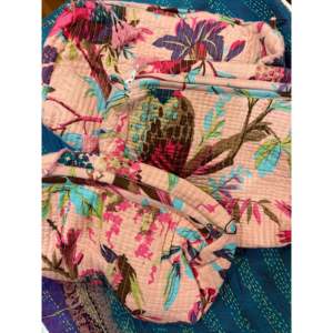 Sacs cabas pour femmes Nostalgic Flora, motifs floraux élégants pour une touche stylée - Product Image 3